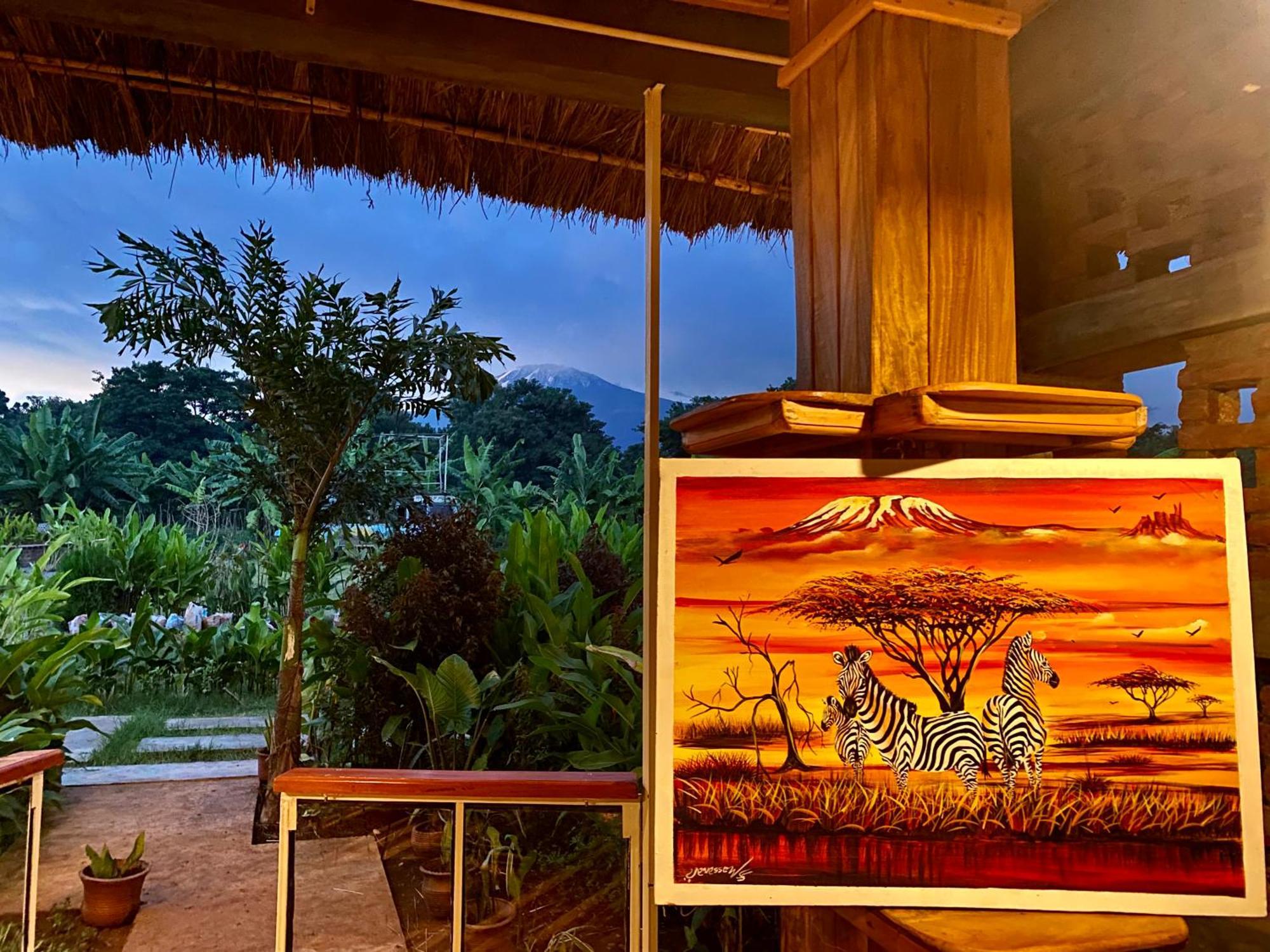 Mount Kilimanjaro 360 View Cottage Uru Bagian luar foto